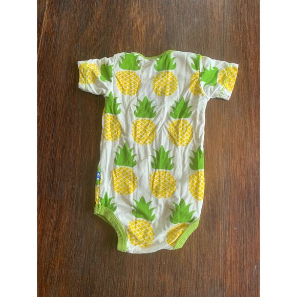 Kickee Pants Pineapple Print Onesie - Size 3-6 Months - Picture 2 of 3